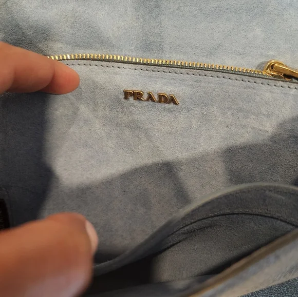 Prada Cahier Black Leather Bag! - Picture 6 of 10